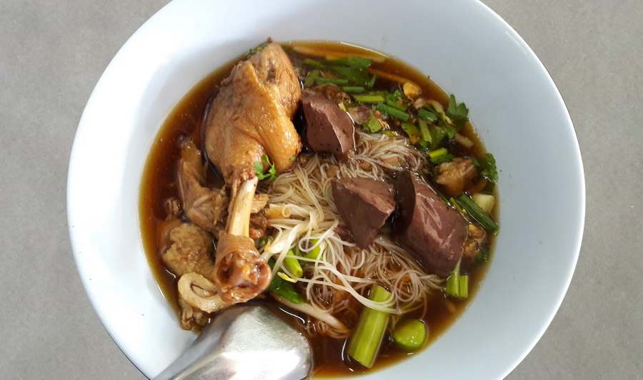 10 สุดยอดก๋วยเตี๋ยวร้านเด็ดสำหรับคนรักเส้น